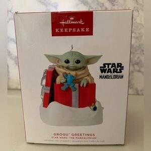Hallmark Keepsake Christmas Ornament, Star Wars: The Mandalorian Grogu baby yoda